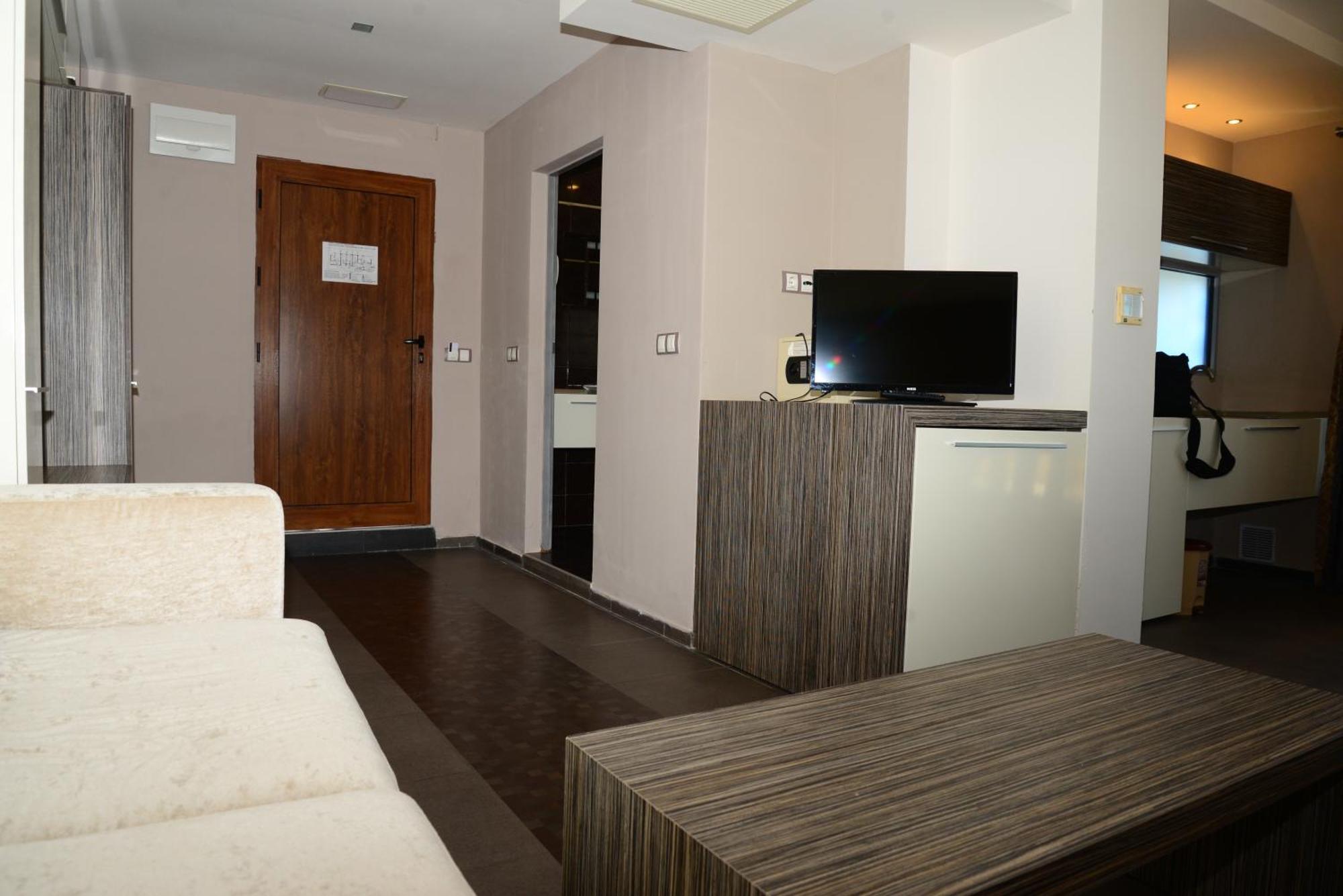 North Beach Hotel Primorsko Exterior photo