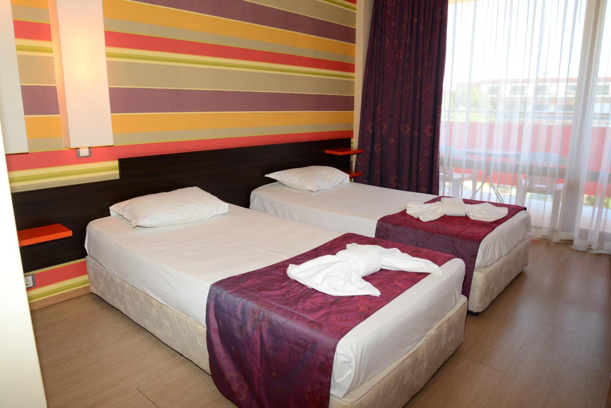 North Beach Hotel Primorsko Exterior photo